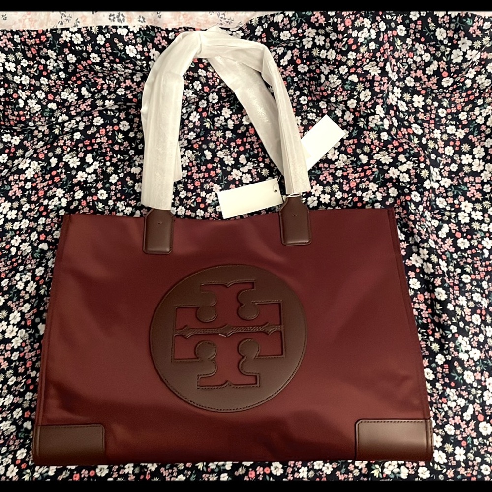 NWT Tory Burch Ella tote. Beautiful 👜